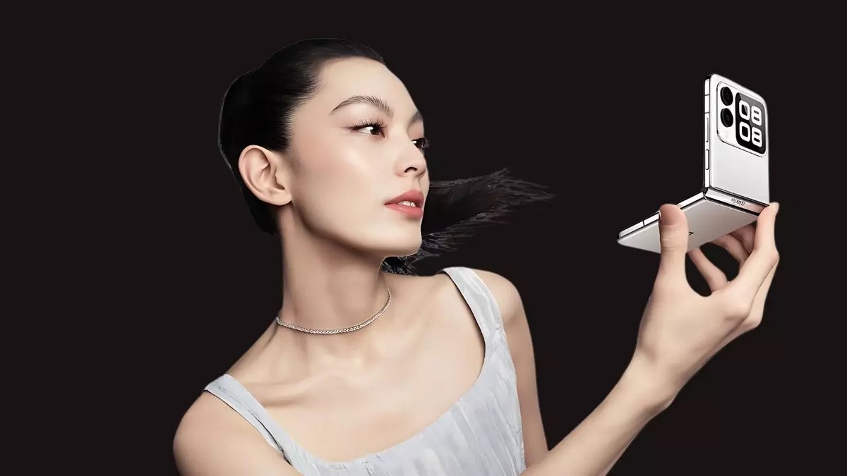 Huawei Nova Flip